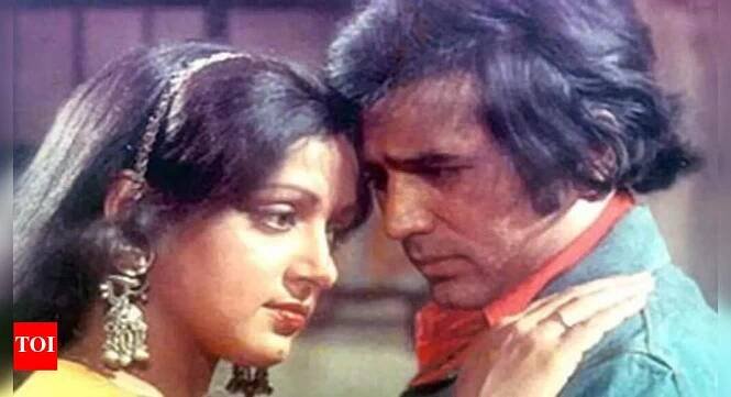 'Not one single person came to Rajesh Khanna, Hema Malini for autograph at the airport,' says Nausheen Ali Sardar: 'Aaj sooraj ugg raha hai toh aapko salaam...'