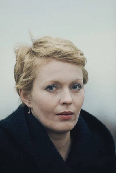 Headshot of Jean Seberg.