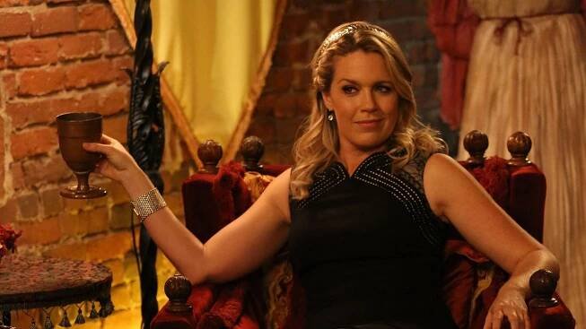 Playing House - Game of Tweens - Z filmu - Jessica St. Clair