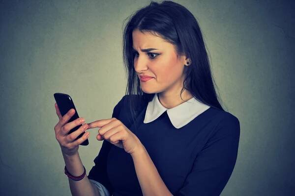 UK Woman Charged With Harassment After 'Cyber-Farting' at Her Boyfriend's Ex