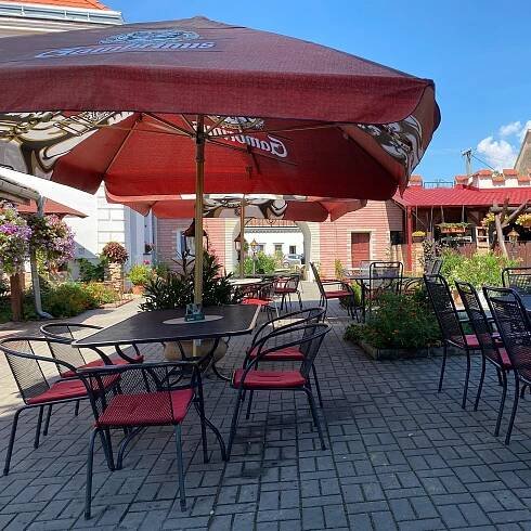 HOSPODA NA HRADBÁCH, Valtice - Restaurant Reviews, Photos & Phone Number - Tripadvisor