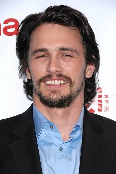 James Franco se vystavil na sociálních sítích polonahý. Prý na sobě tvrdě maká