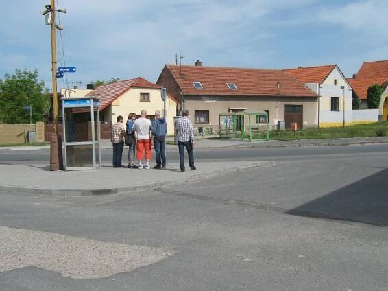 Revitalizace návsi - Oficiální stránky obce Ovčáry