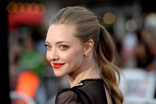 WESTWOOD, CA - MAY 15: Actress Amanda Seyfried attends the premiere of Universal Pictures and MRC's 