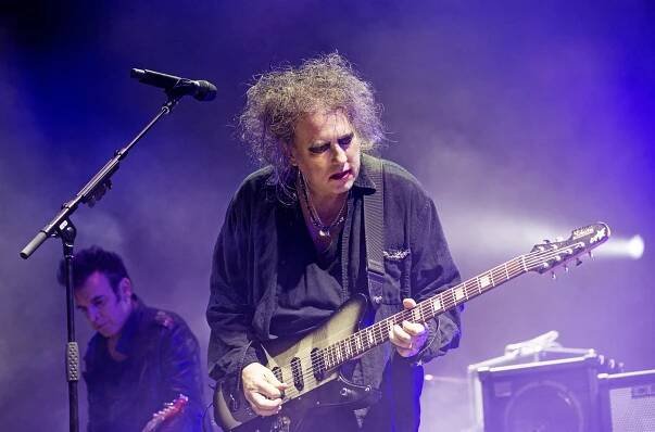 Fotky z koncertu: The Cure převlékli Prahu do černé