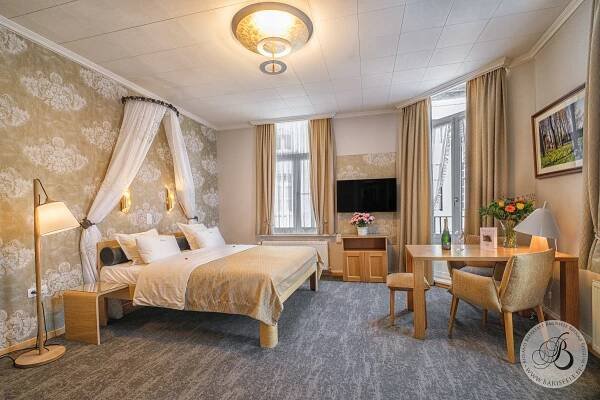 Juliette Balcony Suite | Bed & Breakfast Bariseele