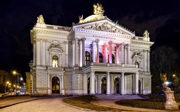 Parkování a doprava - Národní divadlo Brno