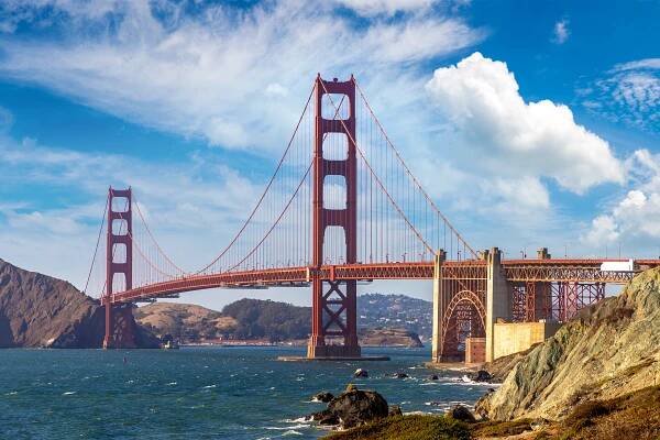 Mostly sunny skies Friday in Bay Area