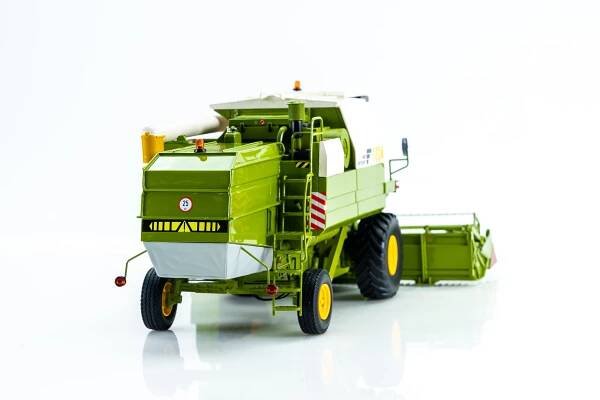 Kombajn Fortschritt E524 MDW | Modelsnavigator.com