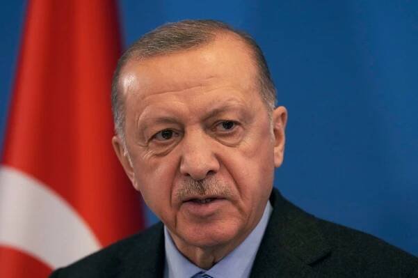 Erdogan pre nevoľnosť prerušil naživo vysielaný rozhovor