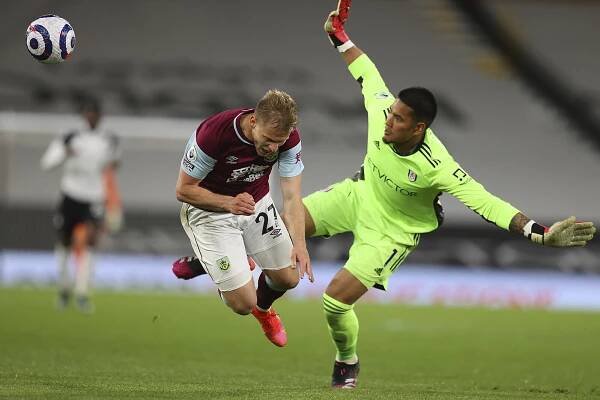 Vydra pomohl poslat Fulham z Premier League do druhé ligy