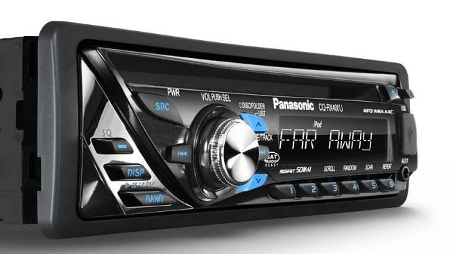 Panasonic inovoval CD přehrávače do auta, pracují s iPodem - Novinky