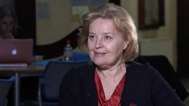 Vášáryová k inauguraci: Trochu to přeháníte, z prezidenta děláte krále