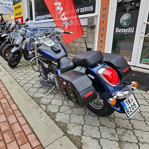 Suzuki Intruder C 800, ČR, servisní knížka,padací rám,brašny,po servisu (2012), 159.900 Kč