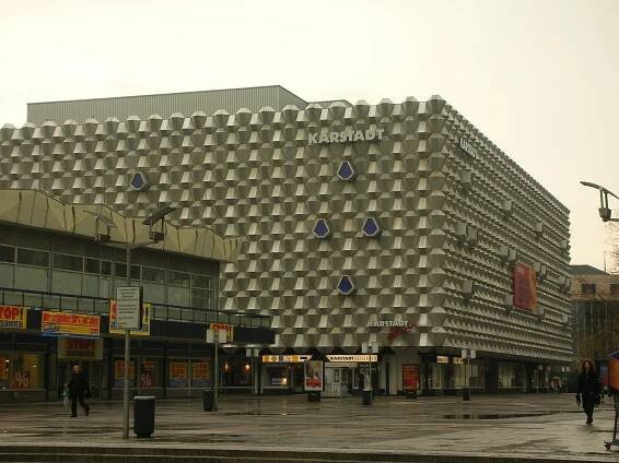 Soubor:Karstadt-Warenhaus-Dresden.jpg