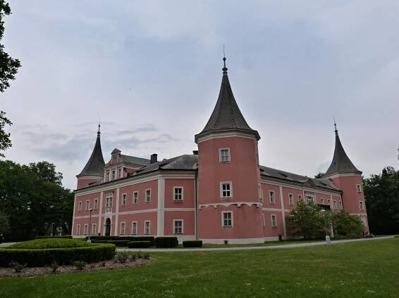 Dolni Pocernice, Czech Republic: All You Must Know Before You Go (2025) - Tripadvisor