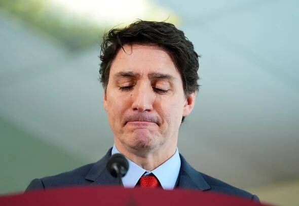 Justin Trudeau tears up as he makes pledge to Canadian people amid Trump trade war