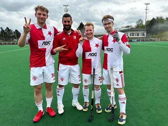 Slavia – muži „A“, do nadstavby z prvního místa – SK SLAVIA PRAHA