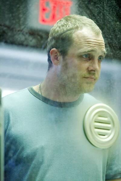Bratrství - Osamělá smrt ... 4:7-8 - Z filmu - Ethan Embry