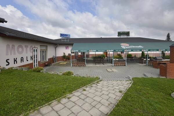 Motel Skalka - restaurace, letní terasa / zahrádka - Podbřezí - Orlické hory a Podorlicko - oficiální turistický portál