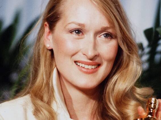 At 73, Meryl Streep is still Queen of fresh beauty looks