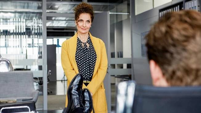 Walking on Sunshine - Episode 2 - Z filmu - Proschat Madani