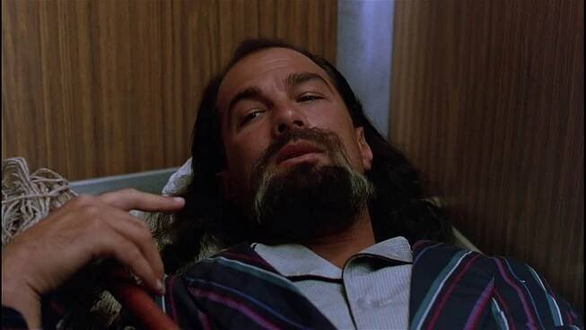 Steven Seagal in Těžko ho zabít (1990)