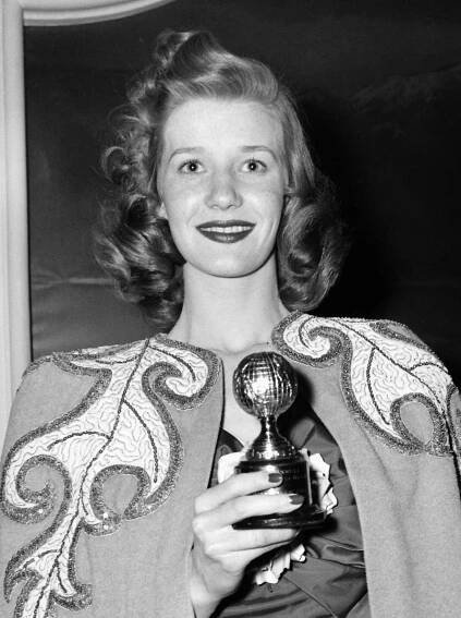 Lois Maxwell - Golden Globes
