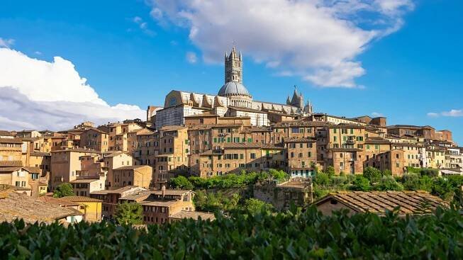 Ballooning in Siena