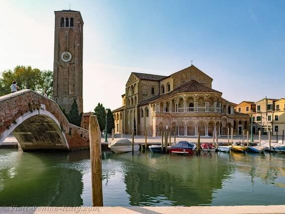 Cruise Tour to Venice Islands of Murano Burano and Torcello