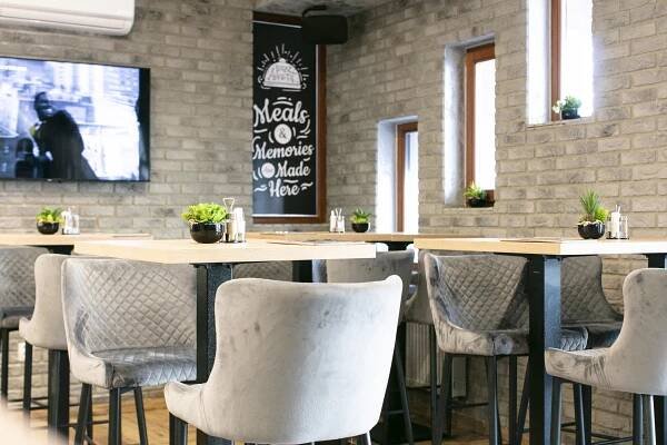 PLATZ Bistro & Bar - KdeČo