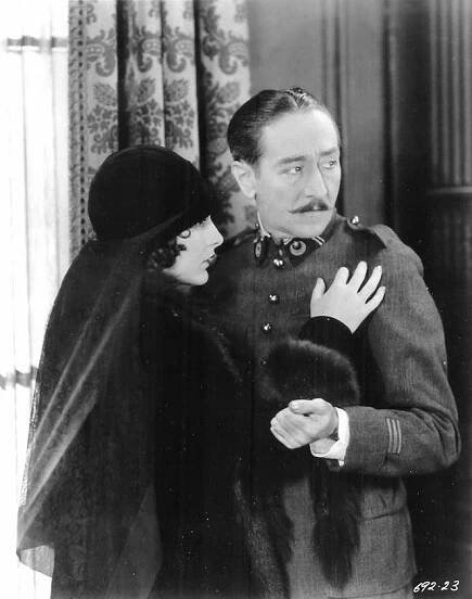 A Night of Mystery - Z filmu - Evelyn Brent, Adolphe Menjou
