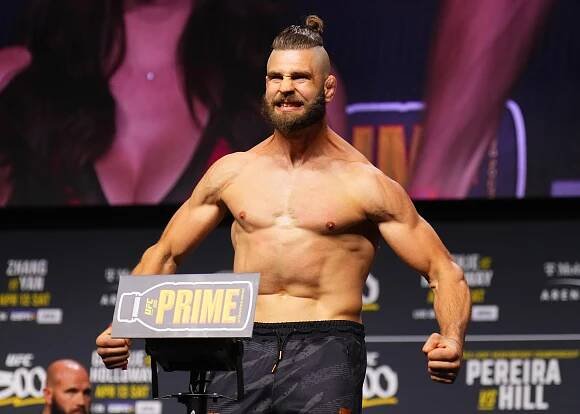 Nažhavený Procházka vyhlíží v UFC boj. Soupeři podal ruku, teď budou mluvit pěsti