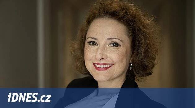 Mám ráda řád a dril, prozradila slovenská herečka Zuzana Mauréry - iDNES.cz