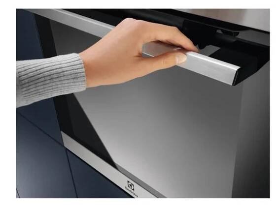 Elektrická trouba Electrolux EOF4P56X Váha výrobku 32.6 kg