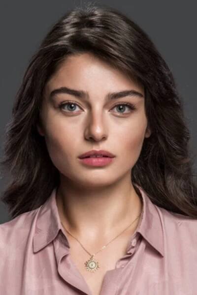 Ayça Ayşin Turan herečka