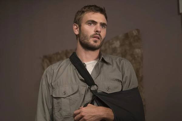 Siréna - The Arrival - Z filmu - Alex Roe