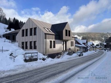 Prodej rodinného domu ve Velké Úpě, RD investice - Velká Úpa Pec pod Sněžkou