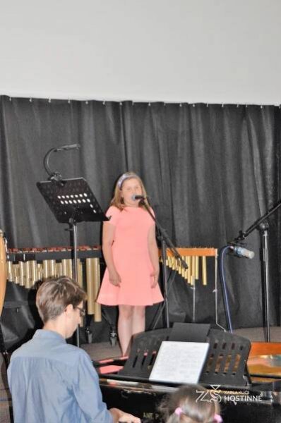 Koncert ZUŠ Hostinné "Vůně dálek" - Základní škola Karla Klíče Hostinné