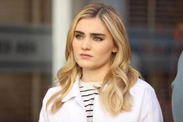 Americká manželka - The Heist - Z filmu - Meg Donnelly