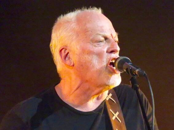 David Gilmour 2016.jpg