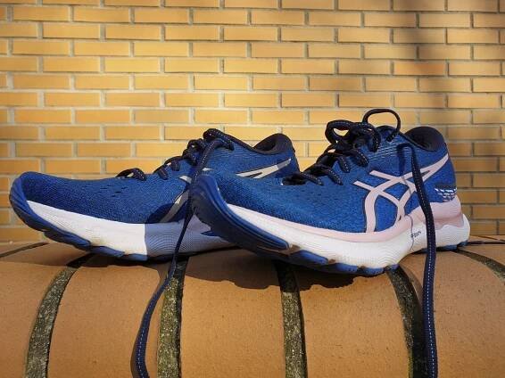 Recenze: ASICS GEL-NIMBUS 24 – nekompromisní tlumení, nečekaná dynamika