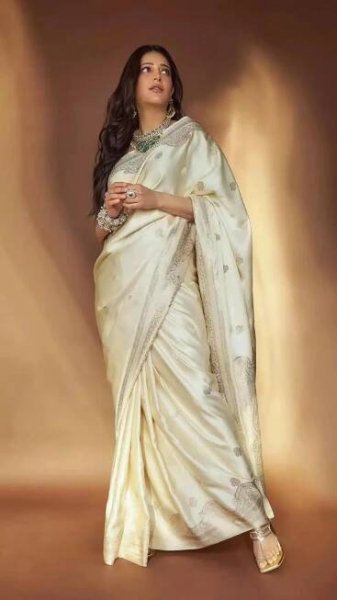 Shruti Haasan's Saree Looks Are Serving Serious Fashion Goals