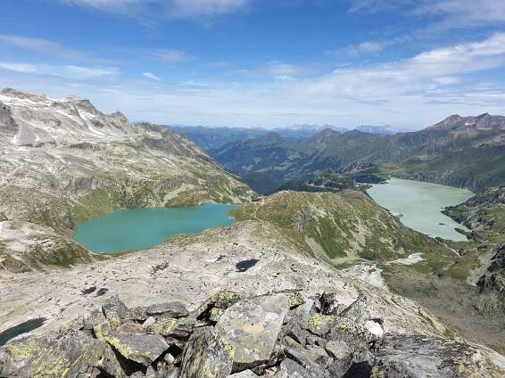 Weißsee vlevo, Tauernmoossee vpravo