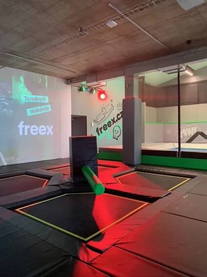 Freex trampolínové centrum Říčany - okres Praha východ | Ověřeno rodiči