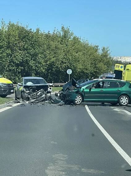 AKTUÁLNĚ: U Čepiroh se střetla dvě vozidla
