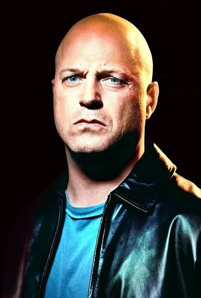 Policejní odznak - Promo - Michael Chiklis