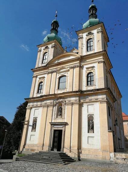 Römisch katholische Dekanatsgemeinde Duchcov - Wallfahrtsort & Jugendbegegnungszentrum Mariánské Radčice
