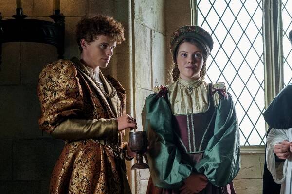 Španělská princezna - Horečnatý sen - Z filmu - Ruairi O'Connor, Georgie Henley