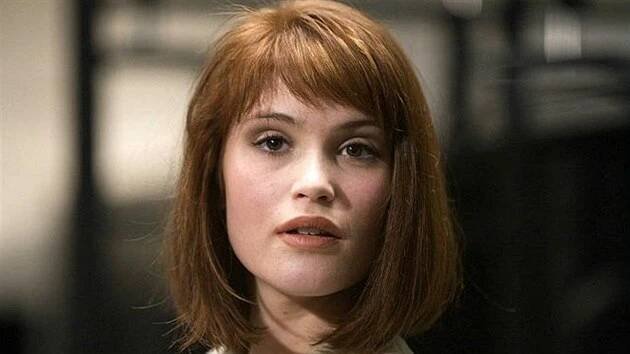 Gemma Artertonová ve filmu Quantum of Solace (2008)